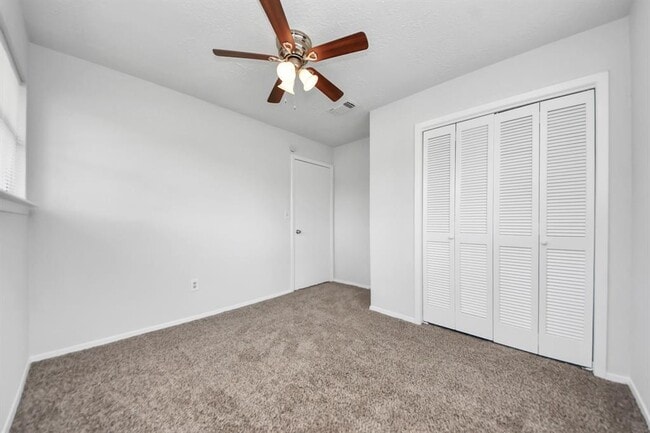 Building Photo - 23702 Wintergate Dr
