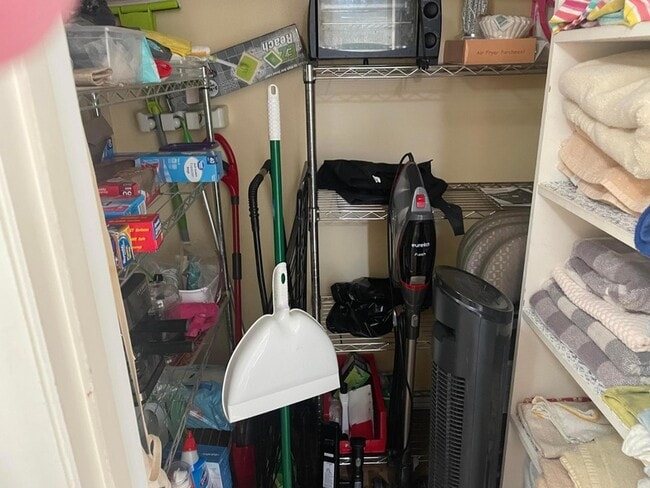 Building Photo - 138 Dorchester H