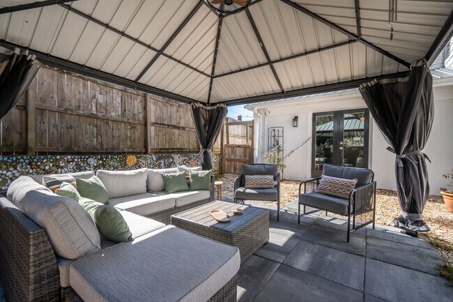 Building Photo - 119 Fortson Cir