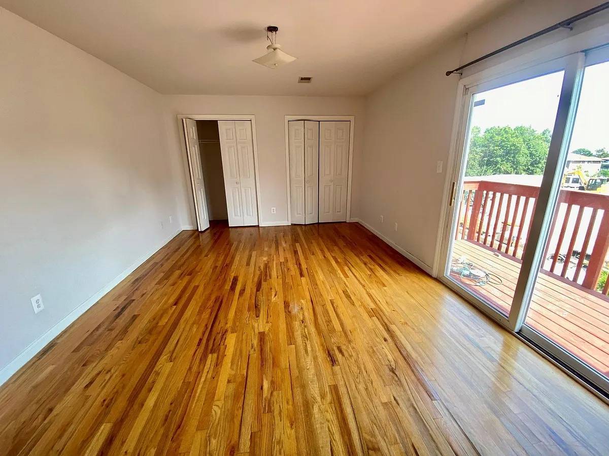 Building Photo - 1208 44th St