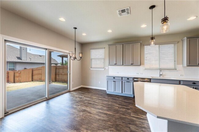 Building Photo - 5413 Traviston Dr