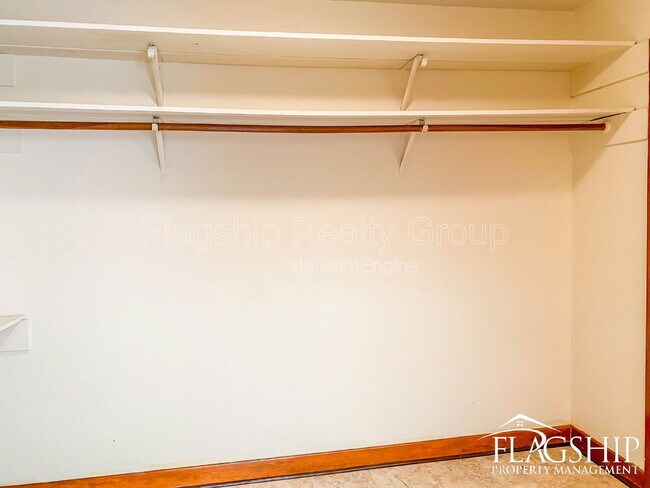 Building Photo - 1228 Forest Acres Dr