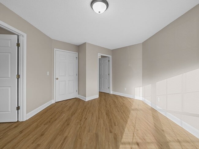 Building Photo - Newly Renovated 2BR, 2 BA Townhome in Greer SC