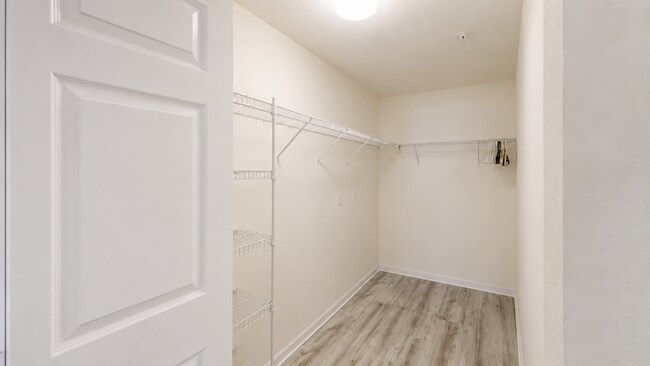 Building Photo - 7428 Vista Way