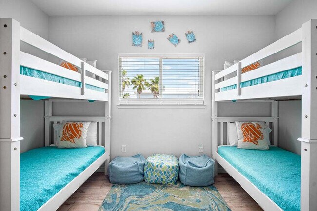 Building Photo - 156 Royal Sands Blvd