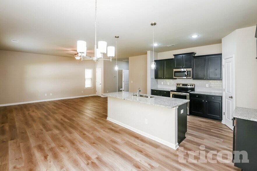 Building Photo - 139 Spring Knoll Dr