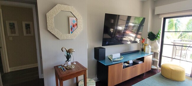 Building Photo - 2509 N Ocean Blvd