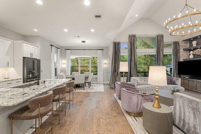 Building Photo - 3018 Sunridge Dr
