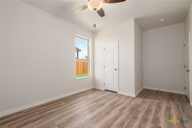 Building Photo - 103 Levi Ct