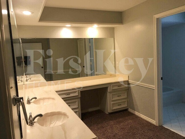 Building Photo - 12906 Elmington Ct