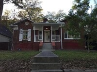 Building Photo - 652 S Evelyn Pl NW