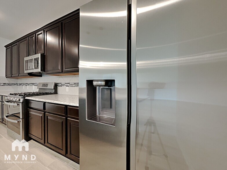 Building Photo - 13217 Villa Sola Dr