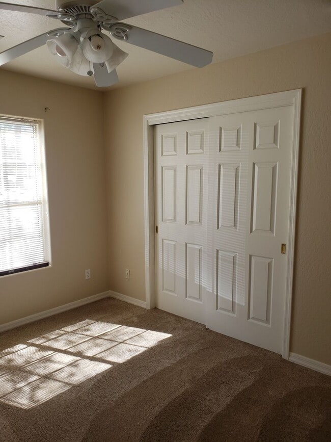 Building Photo - Super Clean 3 Bed / 2 Bath with RV parking