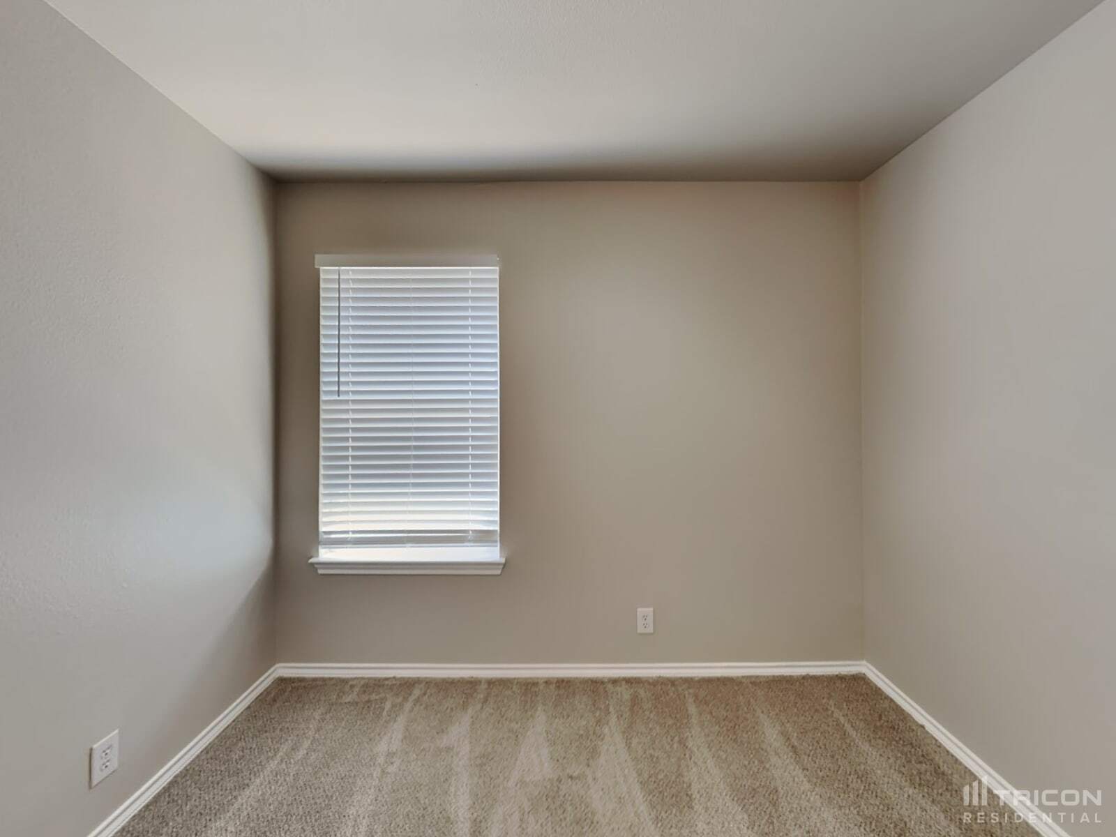 Building Photo - 1719 Joy Spring