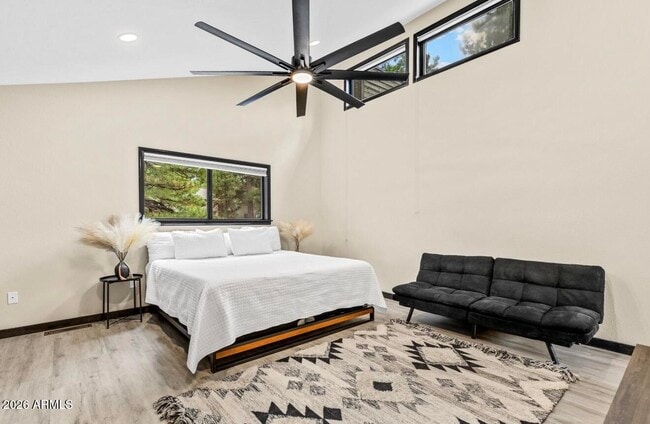 Building Photo - 2803 N Carefree Cir