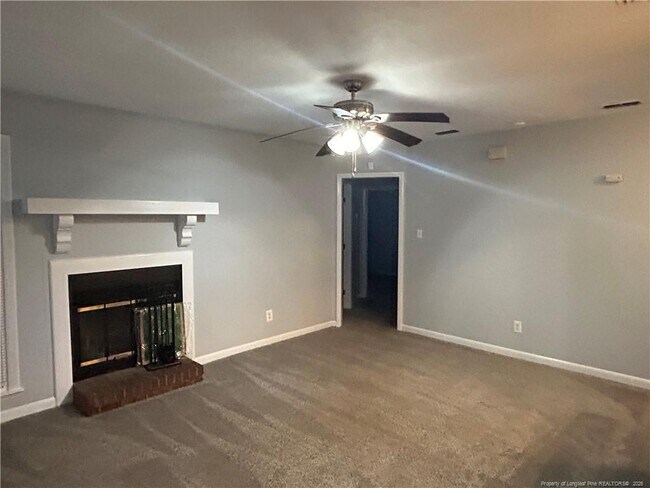 Building Photo - 7041 Candlewood Dr