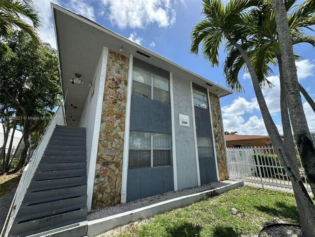 Building Photo - 1 bedroom in North Miami FL 33161
