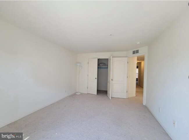 Building Photo - 17026 Beveridge Dr