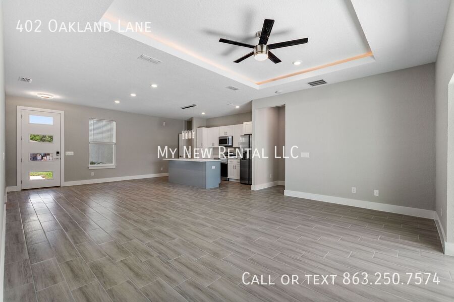 Building Photo - 402 Oakland Ln