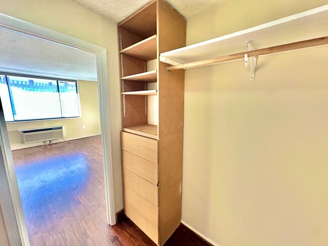 Building Photo - Dupont's Pulchritudinous Palladium 1 bedroom Condo w/ Balcony & Pool. All utilities included.