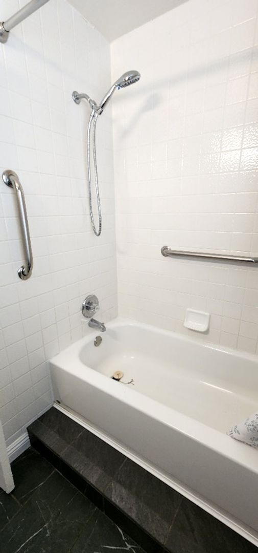 Building Photo - Charming 2 Bedroom 1 Bath Home in Vallejo Ready to Lease!