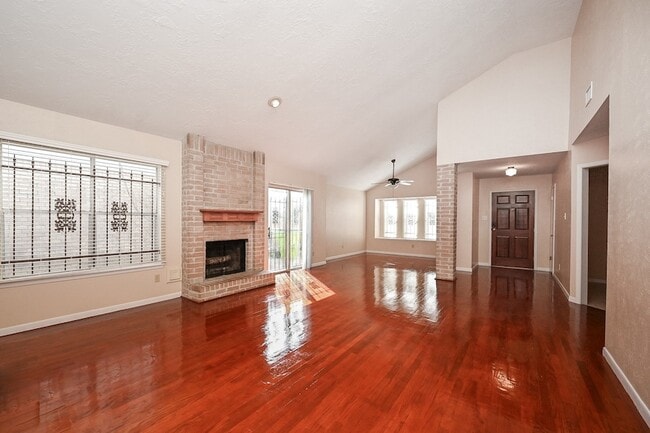 Building Photo - 7918 Chancel Dr
