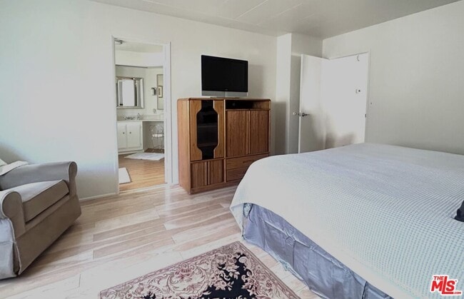 Building Photo - 74584 Nevada Cir E