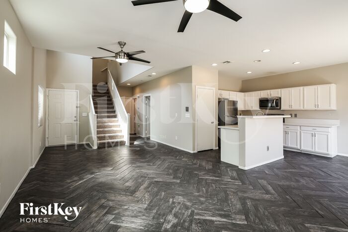 Building Photo - 3757 E Carisbrook Dr