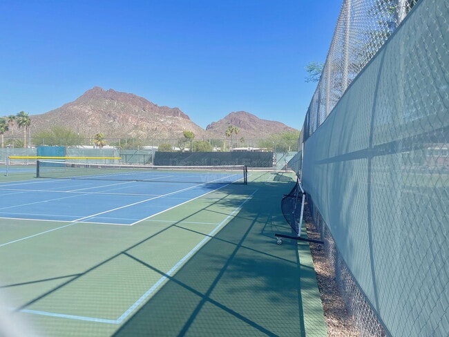 Building Photo - 5709 W Rocking Cir St