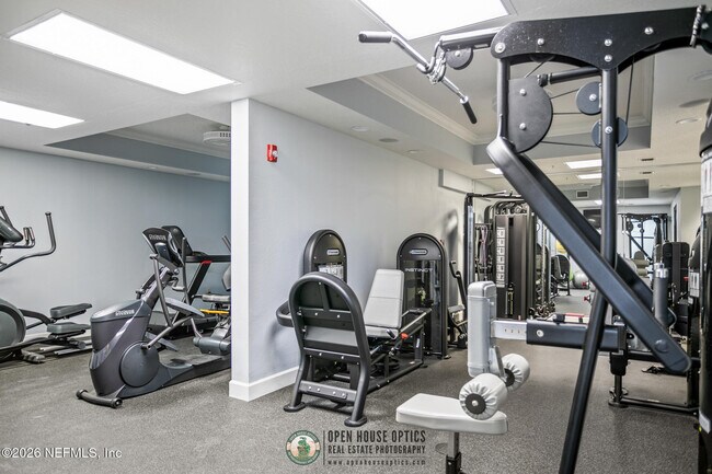 Building Photo - 1478 Riverplace Blvd