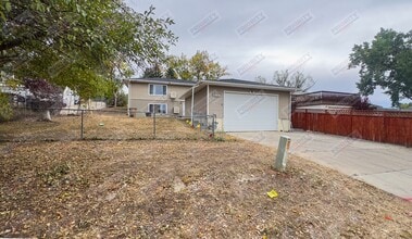Building Photo - 1204 Wagonhammer Ln