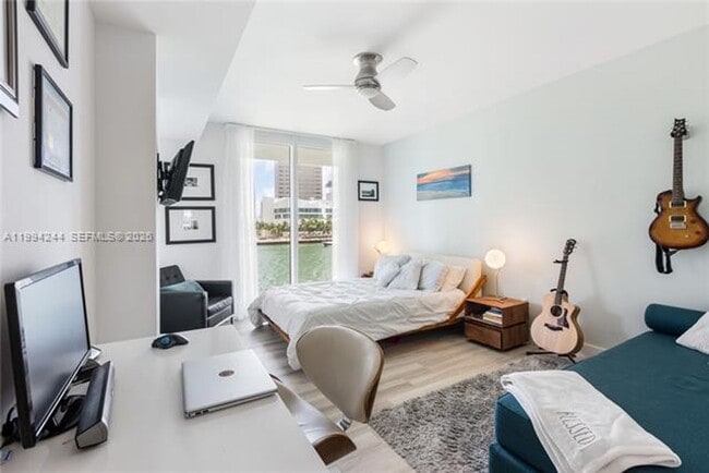 Building Photo - 901 Brickell Key Blvd