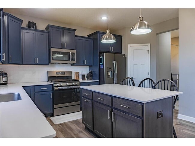 Building Photo - 1582 Edgebrook Ln