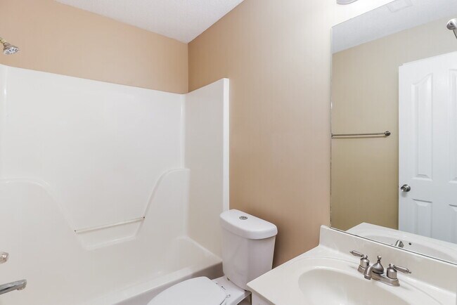 Building Photo - 2630 Pintail Dr