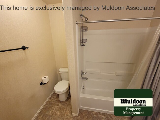 Building Photo - ? Bright & Spacious 3-Bedroom Home w/ 3-Car Garage