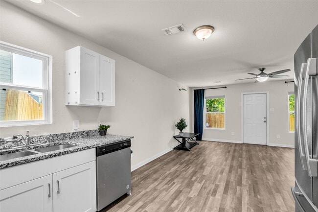 Building Photo - 14132 Harlequin Dr