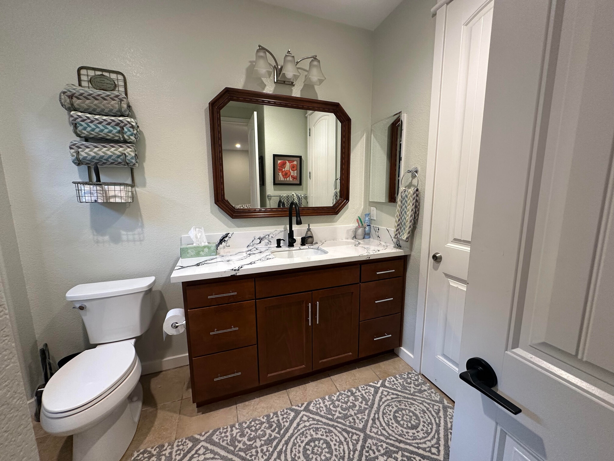 Bathroom - full-sized vanity and sink, toilet - 2534 Napier Ct