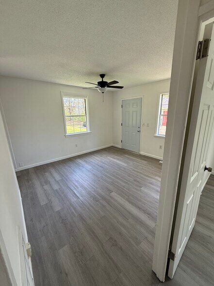 Building Photo - 5612 Madonna Cir