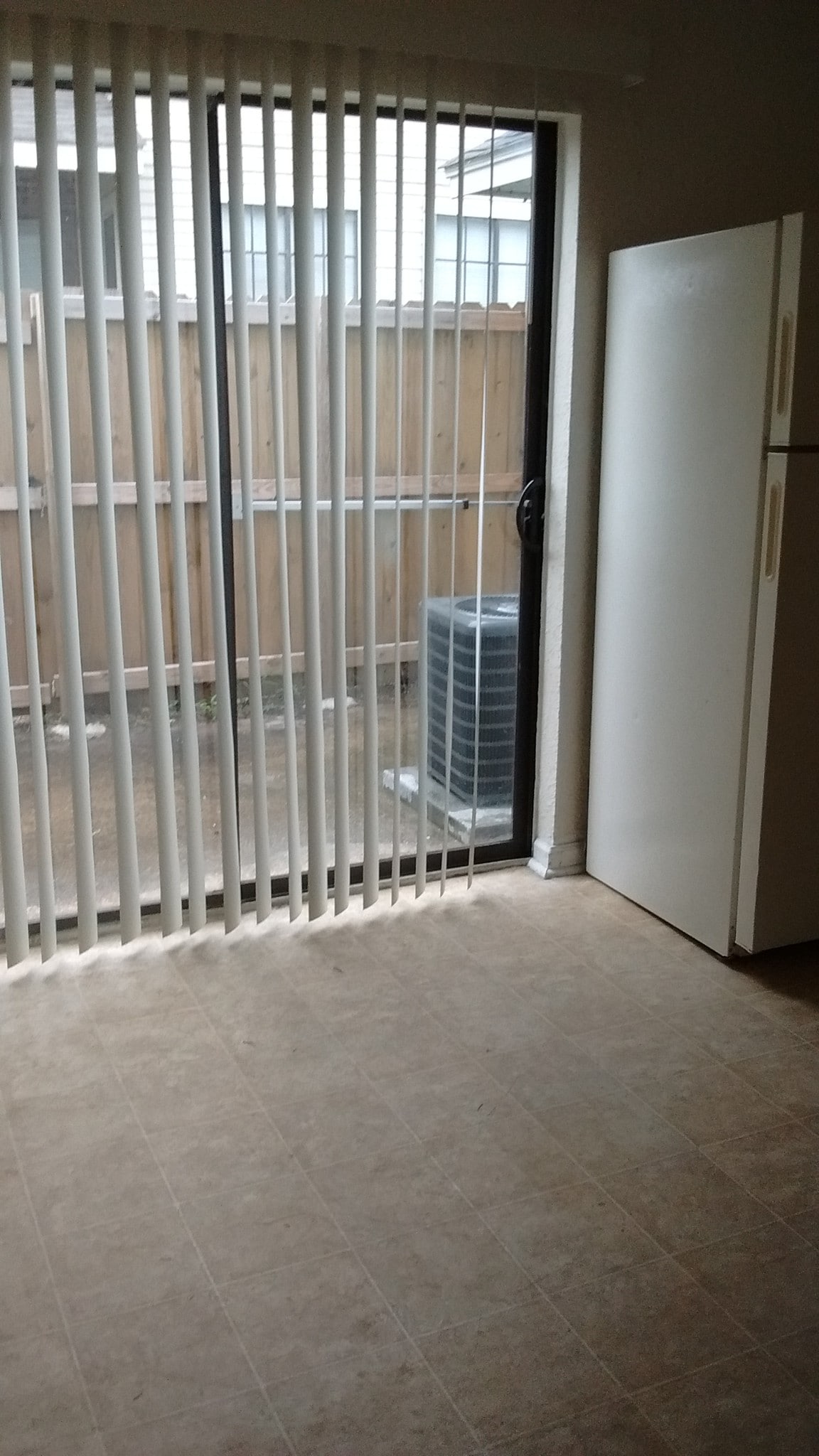 Building Photo - 1106 Verde Dr