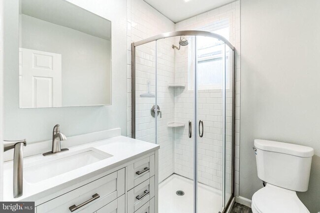 Building Photo - 1210 S 11th St