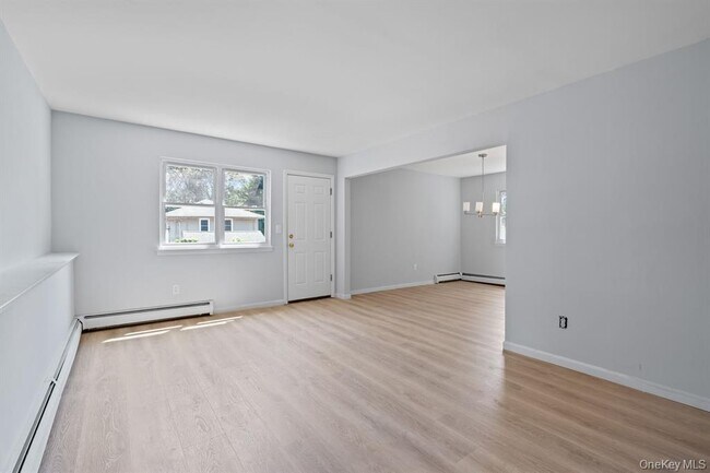 Building Photo - 49 Georgia St