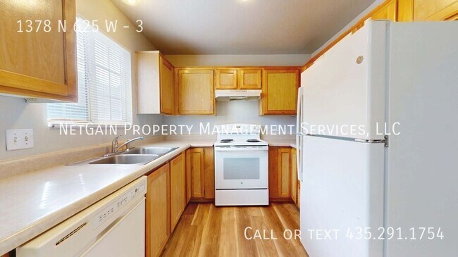 Building Photo - 1378 N 625 W