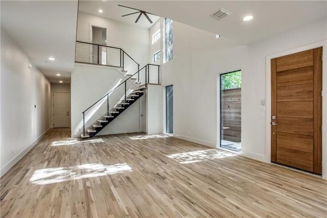 Building Photo - 4631 Manett St