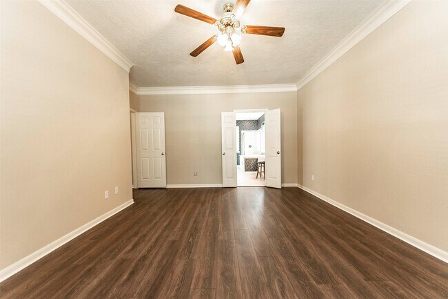 Building Photo - 2608 Leroy St