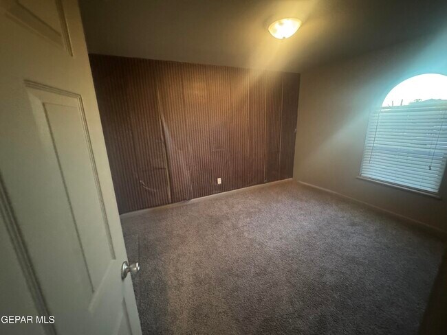 Building Photo - 6437 Dawn Dr