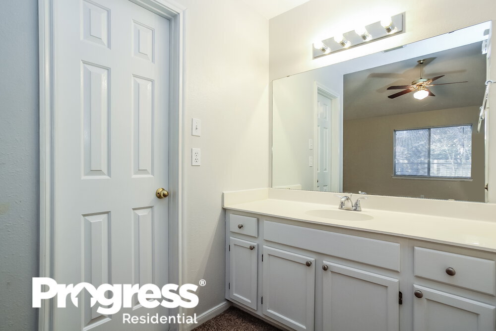 Building Photo - 31164 N Head Dr