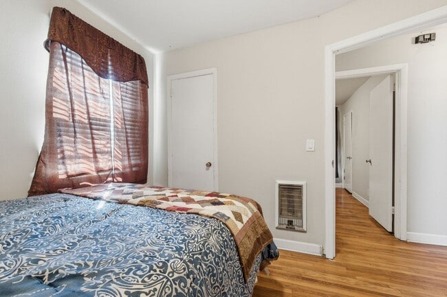 Building Photo - Charming 2b/1b Home in Old Hickory