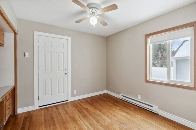Building Photo - Beautifully Updated Spokane Valley Home with a Mother in Law Suite