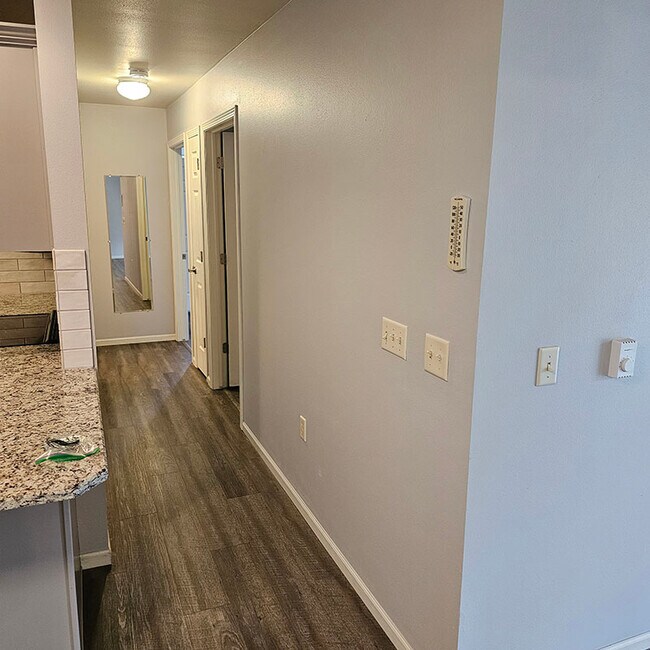 Building Photo - 284 Minz Park Cir