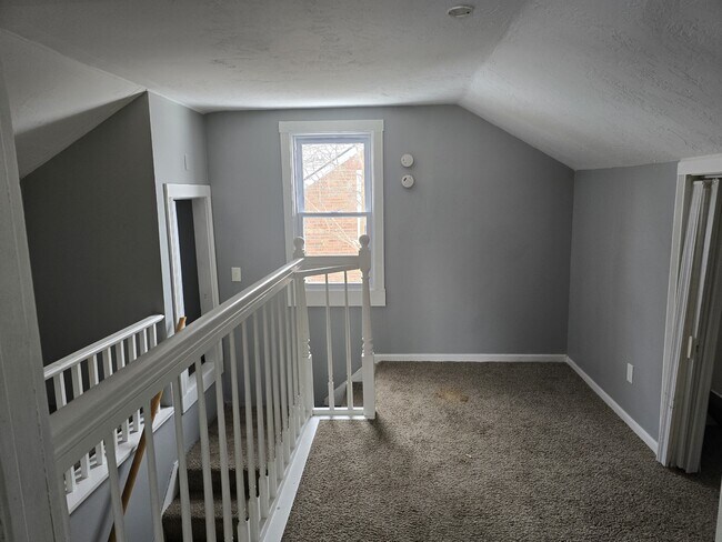 Building Photo - 11911 Lansdowne St